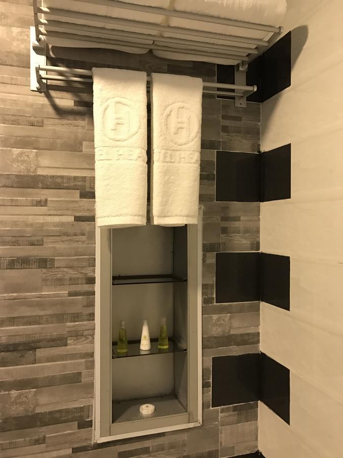 Hotel Heaven Rangun Kültér fotó